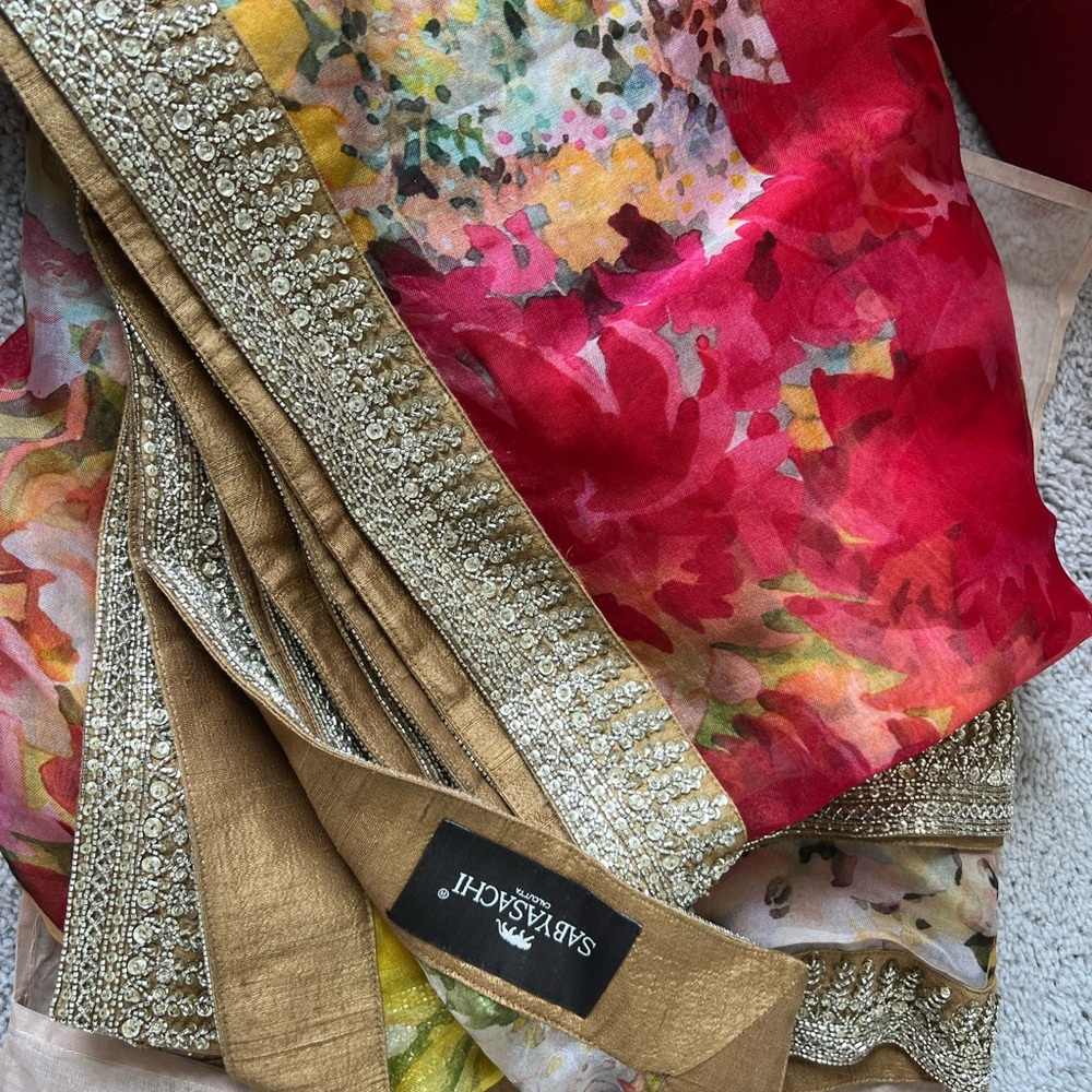 Sabyasachi floral lehenga - Picture 10 of 13